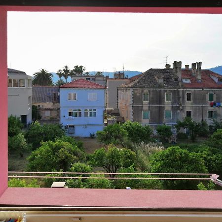 Vila Rosa Вис Екстериор снимка
