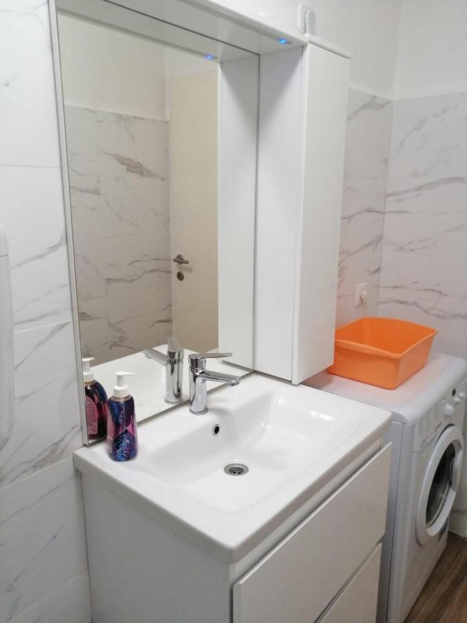 Vila Rosa Вис Екстериор снимка