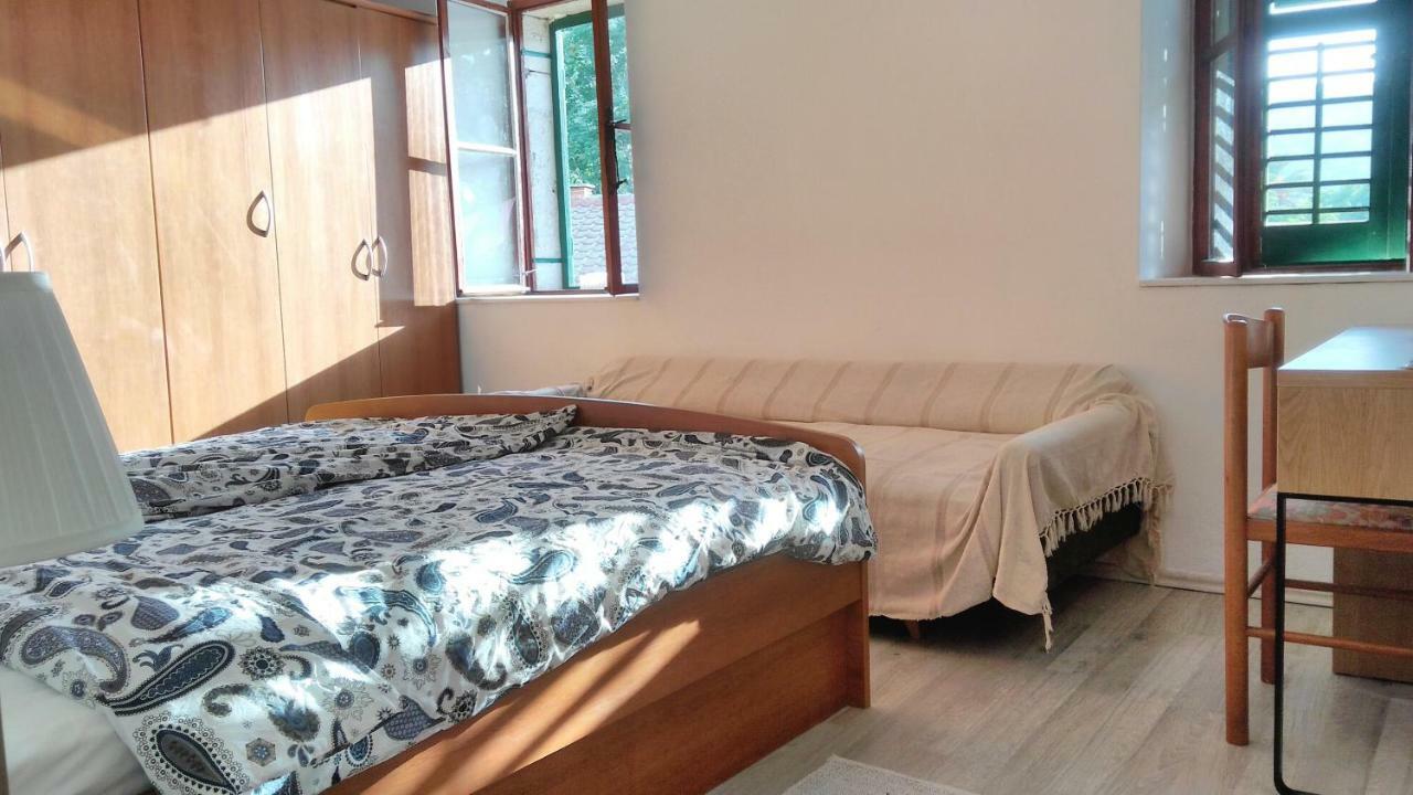 Vila Rosa Вис Екстериор снимка
